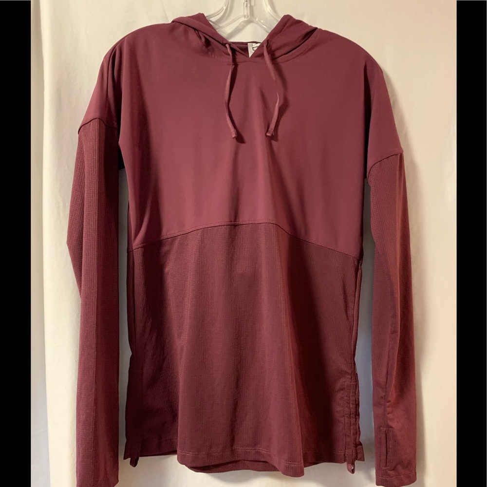 Fabletics Long  Sleeve Pullover Sz Small